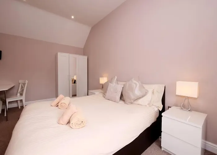 Hoxne Cottages - Daisy Cottage With Private Hot Tub